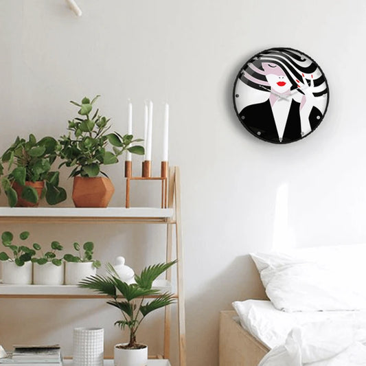 Girlish G5 Wall Clock